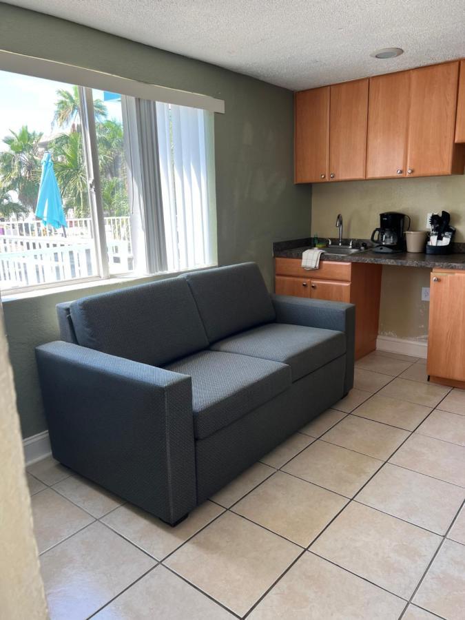 Bayside Inn And Marina Treasure Island Екстер'єр фото