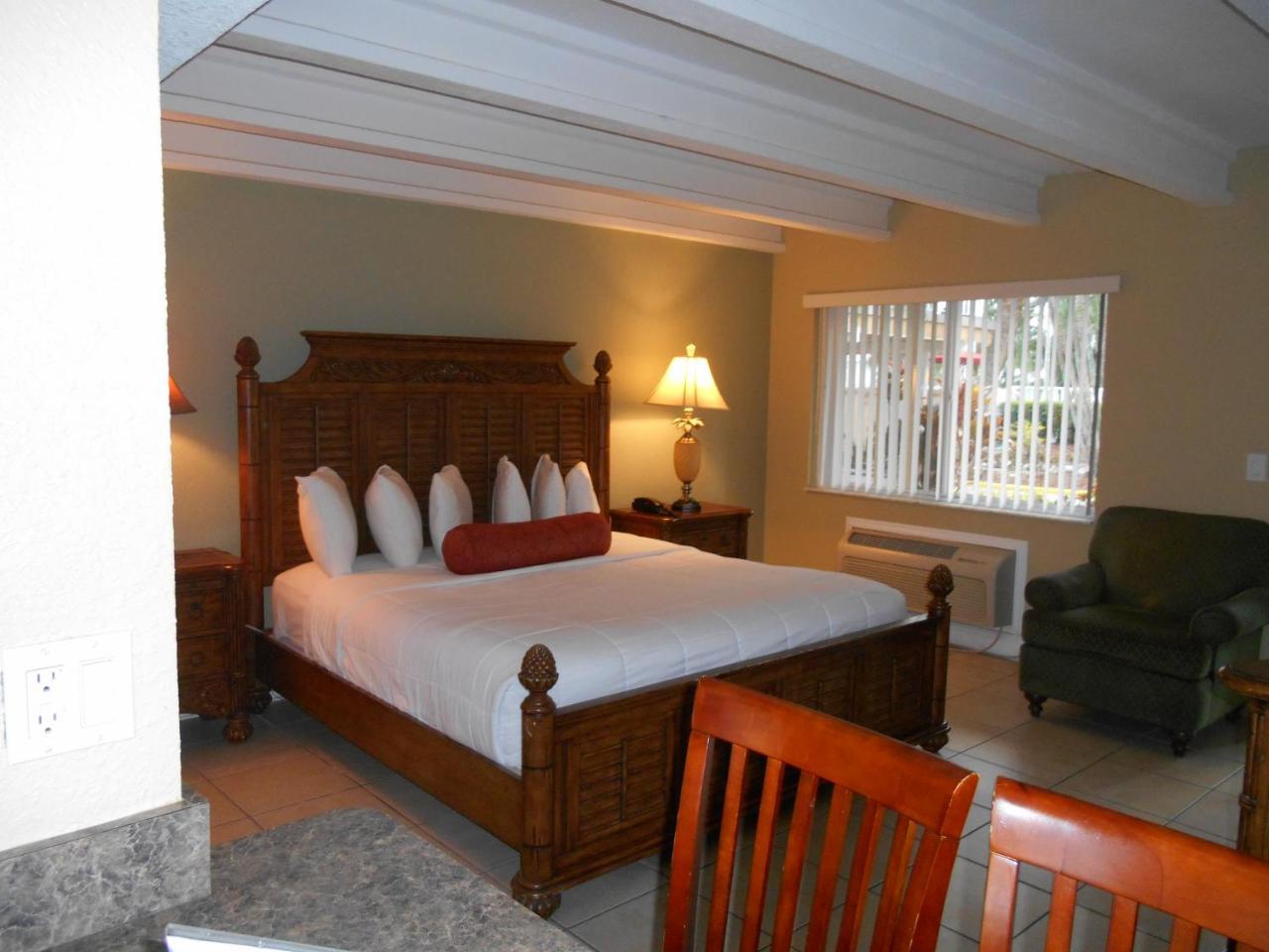 Bayside Inn And Marina Treasure Island Екстер'єр фото